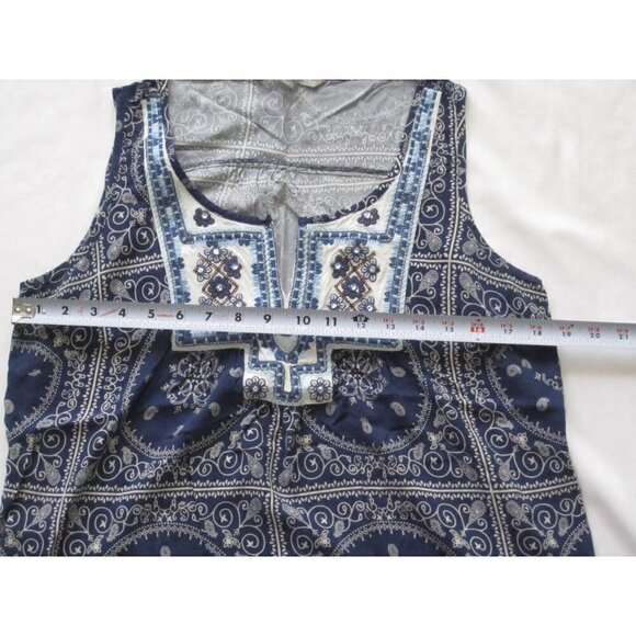 Women's Valerie Steven Embellished Geometric Rayon Tank Top Size M (WB93) - Picture 3 of 8